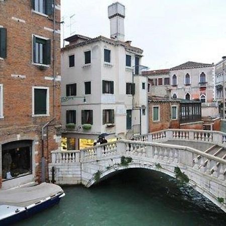 Ca' Dei Nomboli Canal View Венеция Екстериор снимка